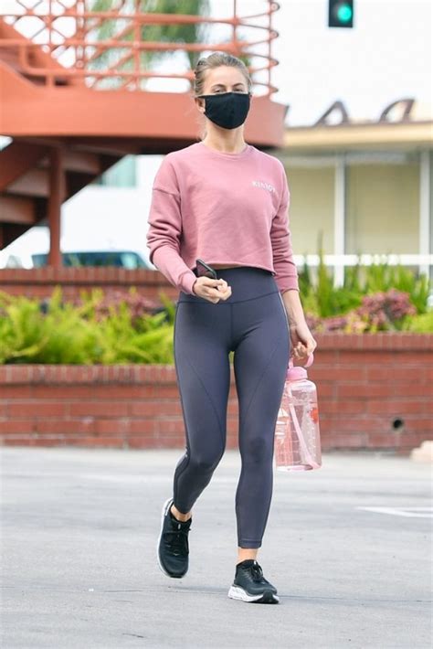 Julianne Hough Cameltoe In Tight Leggings 12 Photos The Fappening