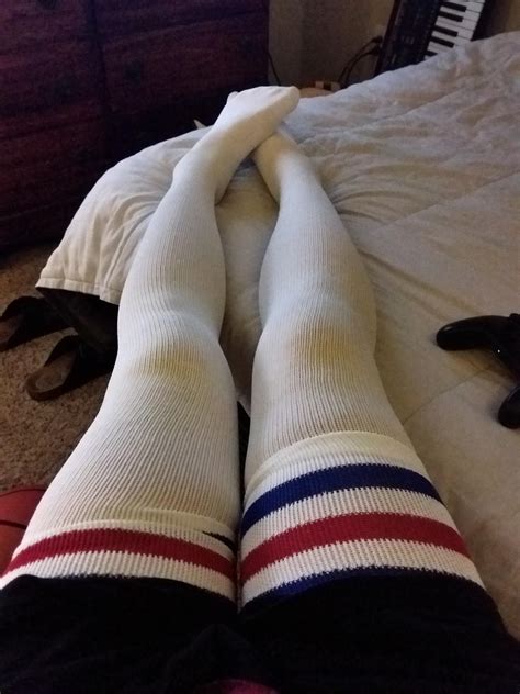 Just Found This Subreddit And Noticed A Lack Of Thigh Highs R Socks