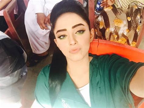 Pakistani New Actress Sanam Chaudhry Profile And Pictures Stylepk