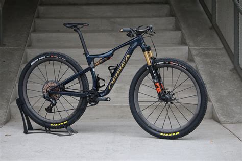 Contender Ten Best Of 2021 An Ultralight Orbea Oiz Omx