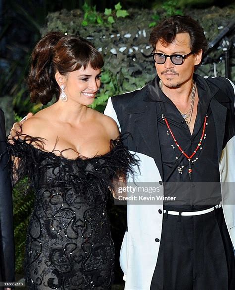 actress penelope cruz and actor johnny depp arrive at premiere of news photo getty images
