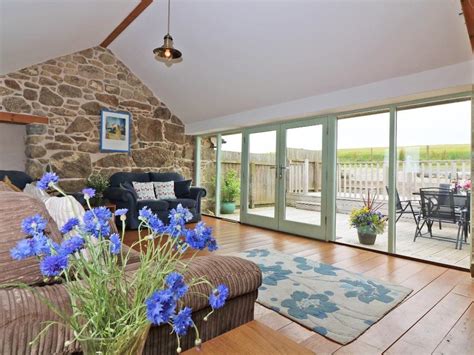 Explore dwellings with wonderful locations within a walking distance of the main attractions at planetofhotels.com. The Old Barn, Sennen Cove, Cornwall inc Scilly - Holiday ...