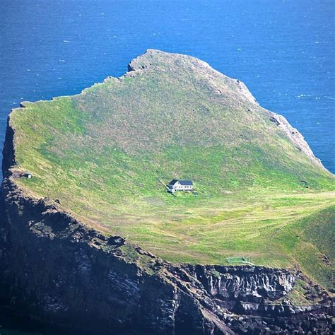 Velvey 🍑 On Instagram “the Most Secluded Home In The World On The Vestmannaeyjar Archipelago