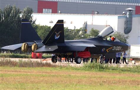 Us Pilots Say New Chinese Stealth Fighter Could Become Equal Of F 22