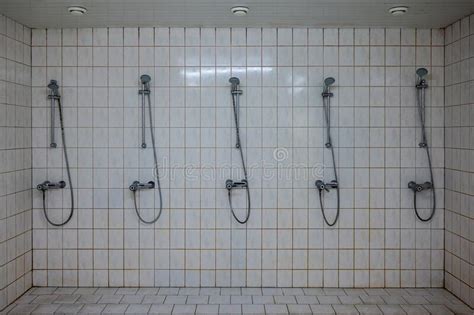 Publicmultiple Showers Background Needed Art Resources Episode Forums