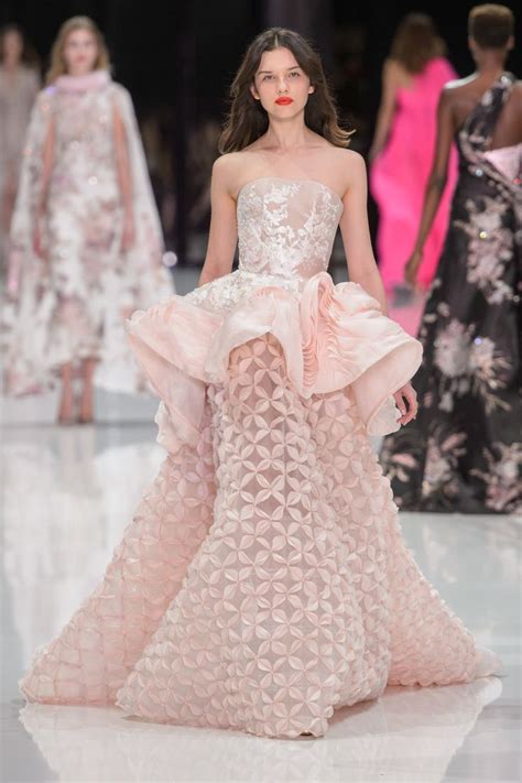 The Most Gorgeous Runway Dresses Of The Decade Couture Dresses