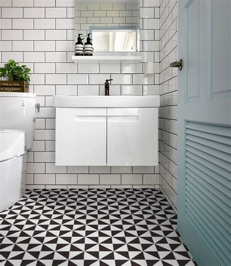 Bathroom Floor Decor With Black White Geometric Mosaic Tile Ant Tile