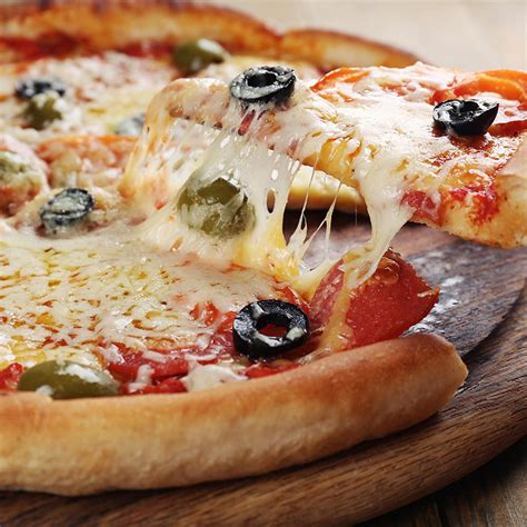 Recette Pizza Rapide Et Facile Au Jambon Tomates Fromage Olives