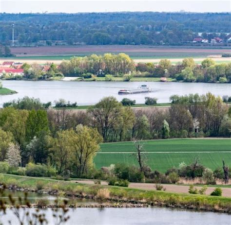 Also auch im zivilen bereich haben ja viele mitarbeiter zugang zu sensiblen daten, wie ist der umgang wenn diese mitarbeiter von wem auch immer. Alarmplan soll Donau vor Folgen des Klimawandels schützen ...