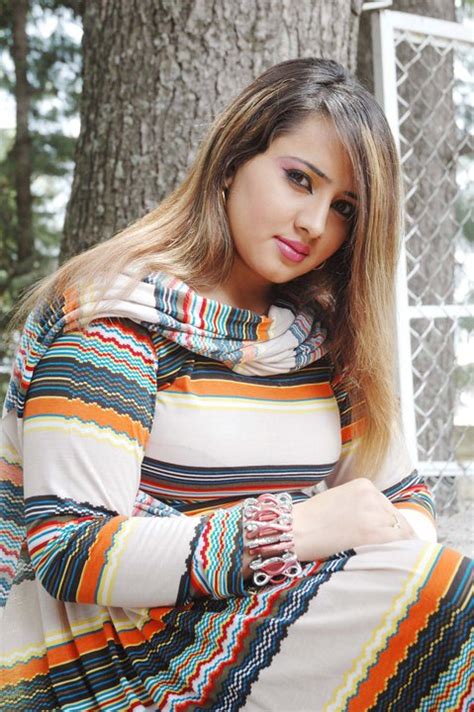 Nadia Gul Pakistani Pashto Drama Danceractress And Model Very Hot And