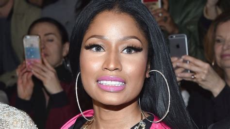 Nicki Minaj Offers Tuition Help To Fans Via Twitter