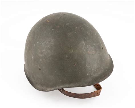 Lot Russian Wwii Ssh40 Helmet