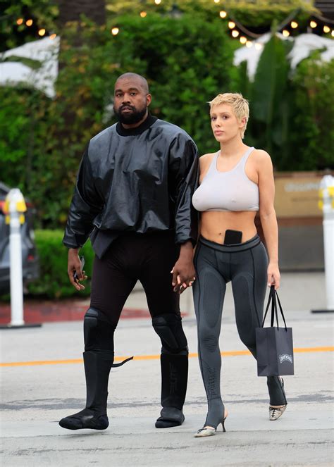 Barefoot Kanye West And Wife Bianca Censori Make Out In Italy