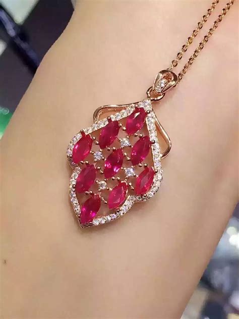 Natural Red Ruby Stone Pendant S925 Silver Natural Gemstone Pendant Necklace Trendy Luxurious