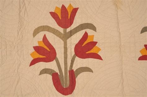 Antique Tulip Pattern Applique Quilt Lot 237