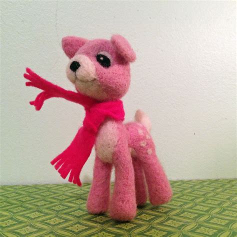 Felted Deer Pink Deer with Scarf Deer Decor Deer Figurine | Etsy | Deer decor, Pet toys, Felt toys