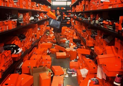 What Sale Did Adidas Outlet Have On Black Friday - Black Friday Sale Destroys Seattle Nike Outlet - SneakerNews.com