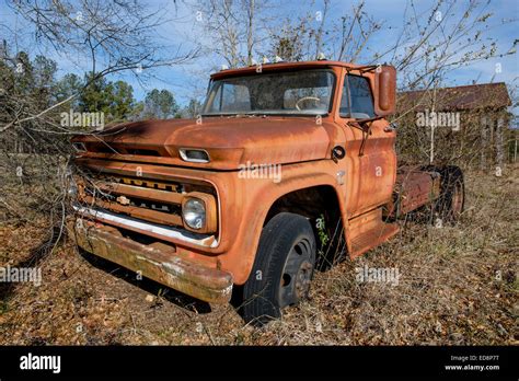 Abandoned Old Chevrolet Farm Truck Hi Res Stock Photography And Images