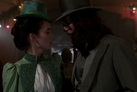 Gary Oldman And Winona Ryder In Dracula Gary Oldman Winona