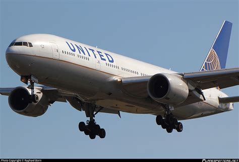 N771ua United Airlines Boeing 777 222 Photo By Raphael Born Id 514447