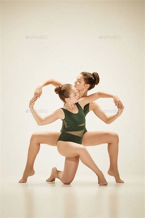 The Two Modern Ballet Dancers Dance Picture Poses Dance Duet Poses Dance Photography Poses