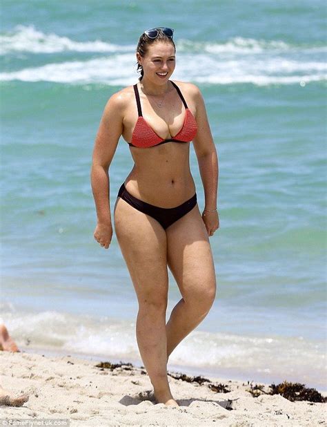 iskra lawrence shows off her incredible hourglass figure in miami iskra lawrence bikini iskra
