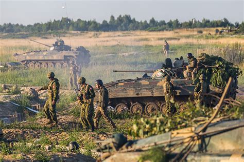 A peacekeeping force on the Russia-Ukraine border? - Macleans.ca