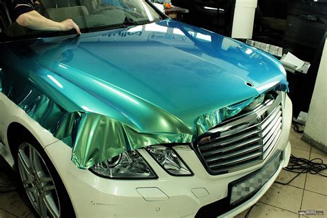 Blue Green Chameleon Wrap On Mercedes E Class Autoevolution