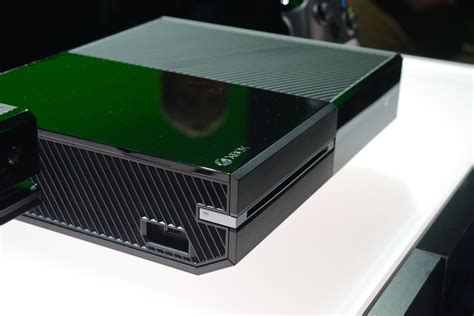 Xbox One Our First Look At The New Console Controller And Kinect