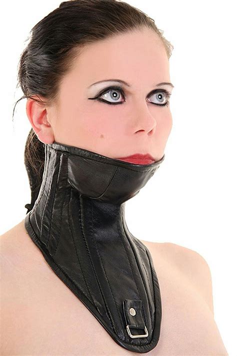 Pin By Galo On Sonstige Corset Neck Neck Collar