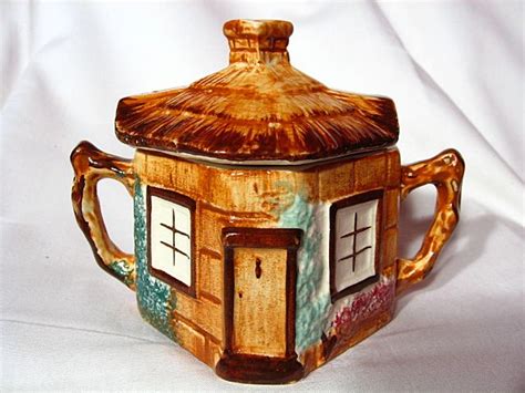Keele Street Pottery Cottage Ware Creamer And Covered Sugar From