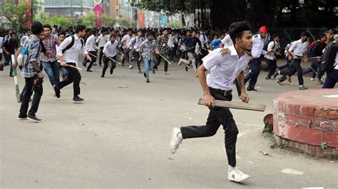 Bangladesh Students Attacked During Dhaka Protest Bbc News