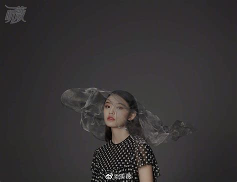 Lin Yun Poses For Photo Shoot China Entertainment News Trong 2020