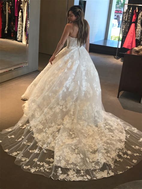Monique Lhuillier Easton Fall 2019 Line New Wedding Dress Save 20