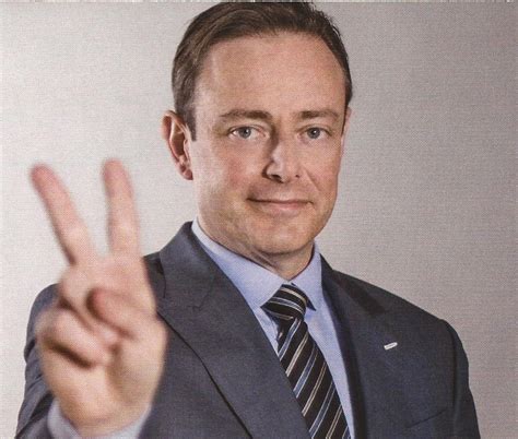 From wikimedia commons, the free media repository. Verkiezingen-Hangbuikzwijnen | Willy Van Damme's Weblog