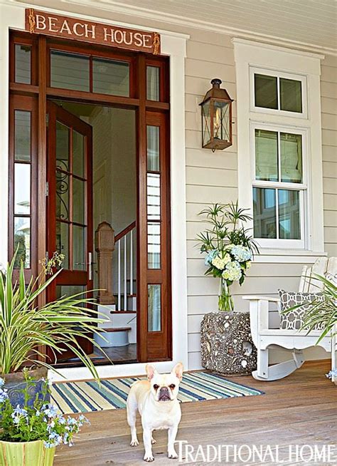 Last week maryann at domestically speaking kicked it off with a fall craft and today i'm showing my fall front porch and door décor. Elegant Home that Abounds with Beach House Decor Ideas ...