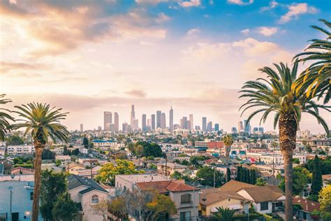 15 Honest Pros And Cons Of Living In Los Angeles California