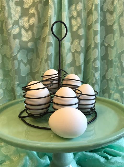 Vintage Wire Egg Holder Metal Egg Cup Stand Farmhouse Egg Stand Chicken Collectible Rustic