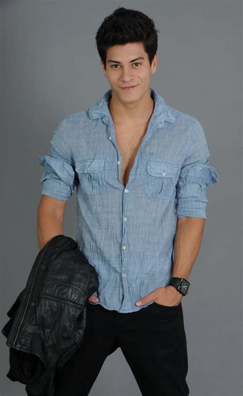 View all arthur aguiar tv. Arthur Aguiar fala sobre nova novela na Record e o fim de "Rebeldes"