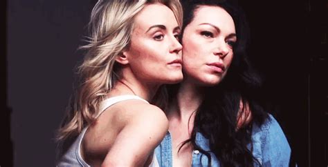 laura prepon and taylor schilling photoshoot for rolling stone tumblr pics