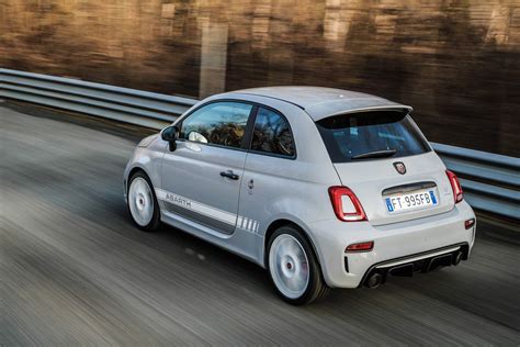 Abarth 595 Esseesse Reveals With Awesome Grey Paint And Carbon Spec