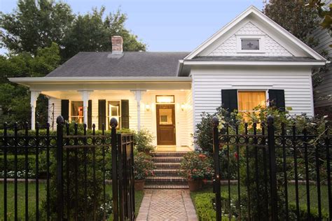 6 Curb Appeal Ideas To Make You The Star Of The Neighborhood Curb