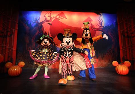 Halloween 2020 à Disneyland Paris : programme et infos - Elle
