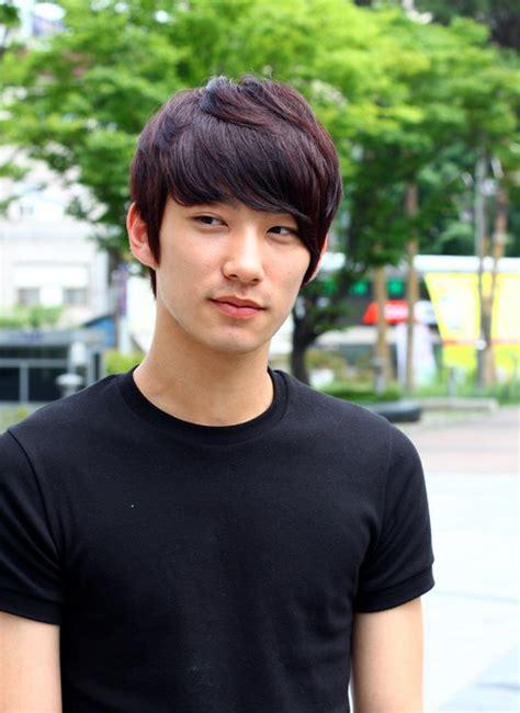 view korean hairstyle men pendek korean hair style