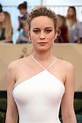 Brie Larson wears elegant ivory gown to the 2017 SAG Awards