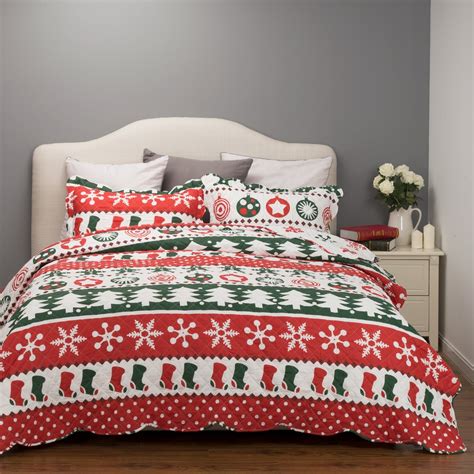 Top 10 Best Christmas Bedding Sets 2017