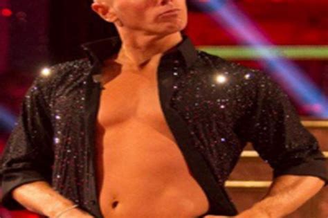 Strictly Come Dancing S Judge Rinder Leaves Viewers Stunned As He Reveals Ripped Torso During