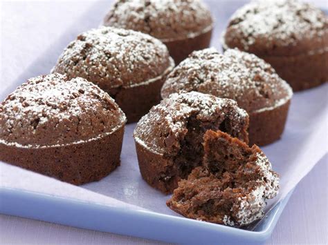 Want to make breakfast, snack or your cakes healthier? 10 Best Hazelnut Flour Recipes