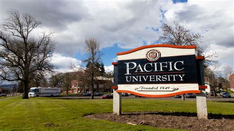 Campus Tour Pacific University