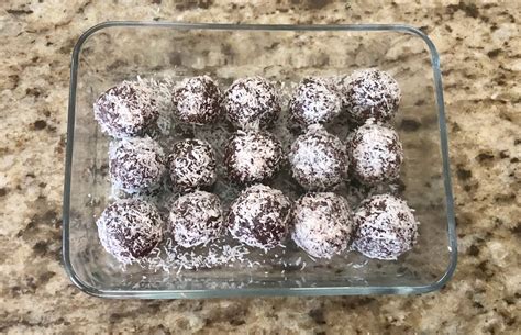 Healthy Chocolate Fudge Balls